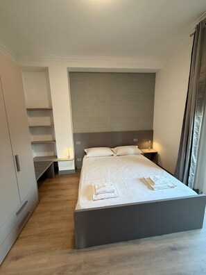 Room - Vrbo Property (Lesa)