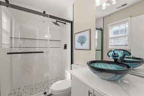 Bathroom - KDH & Chill: Dog-Friendly | Central Location (Kill Devil Hills)