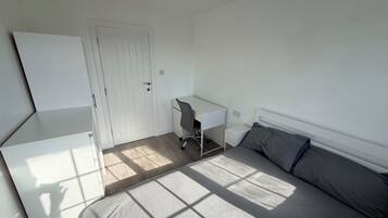 4 chambres, fer et planche Ă repasser, Wi-Fi gratuit, draps fournis