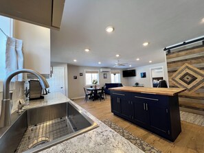 Interior - Sugarloaf Golf & Beach Retreat: Quiet Nature Edition (Cedar)
