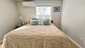 2 habitaciones, tabla de planchar con plancha, wifi y ropa de cama