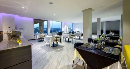 PEREGRINE HOTEL BY BOULEVARD