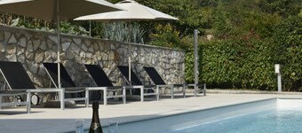 A 5 minuti dal Lago di Tenno, spaziosa villa con piscina vista Lago di Garda