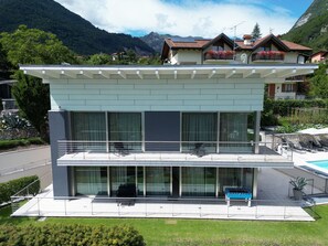 Exterior - A 5 minuti dal Lago di Tenno, spaziosa villa con piscina vista Lago di Garda (Trentino-Alto Adige)
