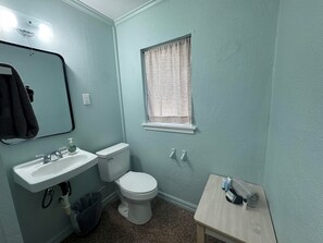 Bathroom - Monterey Motel - Guest Room 2 @ Beach Access 8, Pool, Free WiFi (Panama City Beach)