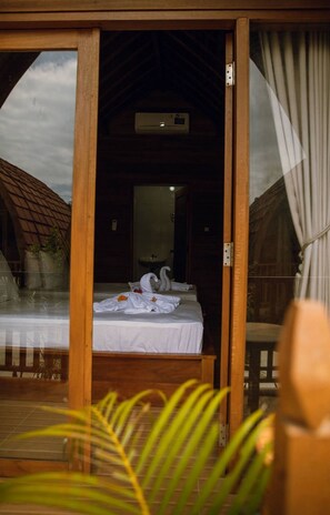 Spa - Lokasea Villa Beachfront (Seririt)