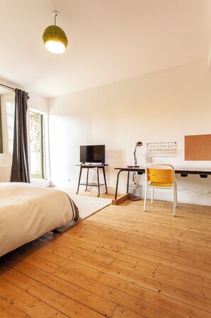 4 Schlafzimmer, Bügeleisen/Bügelbrett, Internetzugang