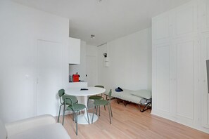 Dining - Bail mobilité - Passy - Studio - Trocadéro (Paris)