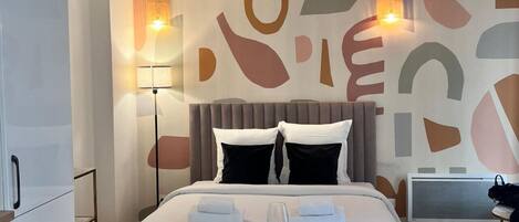 Iron/ironing board, travel cot, WiFi, bed sheets
