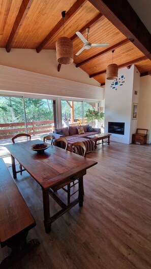 Living area - Family home in the forest between lake and ocean (Carcans)