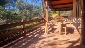 Outdoor dining - Vrbo Property (Carcans)