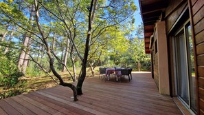 Outdoor dining - Family home in the forest between lake and ocean (Carcans)