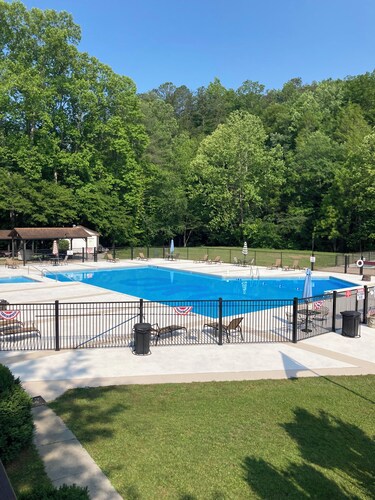 Perfect full hookup campsite in Gatlinburg for your next adventure