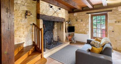 Maison de caractĂšre avec terrasse et piscine privĂ©e â centre Domme
