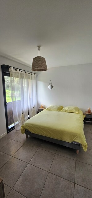 1 Schlafzimmer, Bügeleisen/Bügelbrett, Bettwäsche