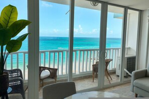 Apartment - Condado Beachfront- Perfect for Families (San Juan)