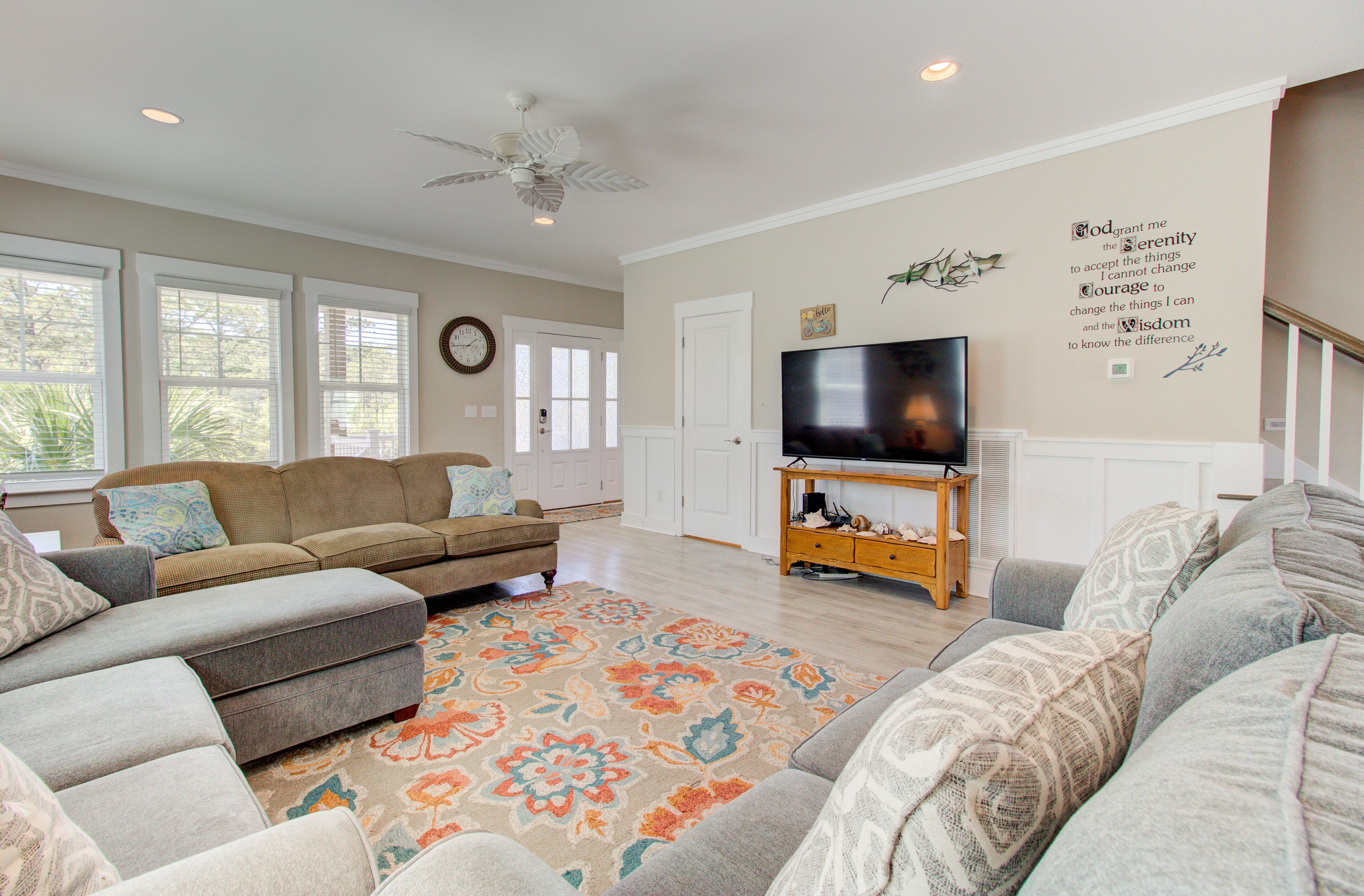 The Pool House: Private Pool, Screened Porch, Short Walk To Beach - Carolina Beach, NC