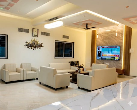 Recepción. Raj Royal Hotel