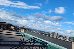 Pool - Urban apartment Near Talanta Stadium with Pool (Nairobi)