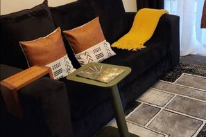 Living area - Urban apartment Near Talanta Stadium with Pool (Nairobi)