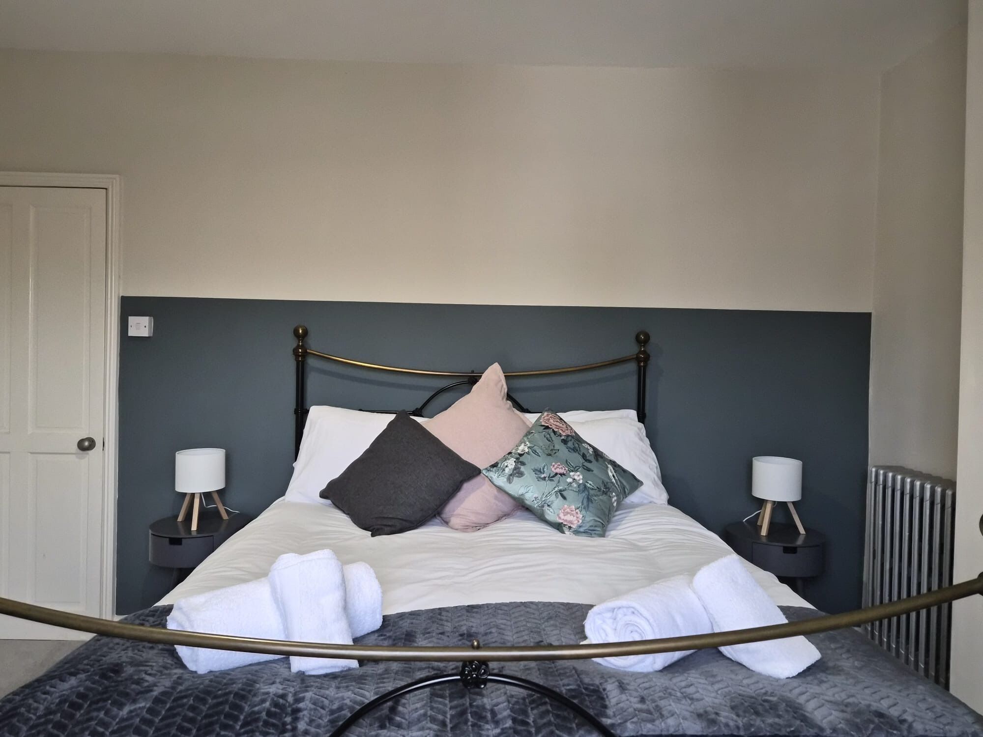 2 camere, ferro/asse da stiro, Wi-Fi gratuito, lenzuola
