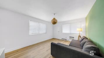 Apartment | Living area