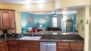 Kondominium, Beberapa Tempat Tidur, patio, pemandangan kebun (Habitat) | Interior