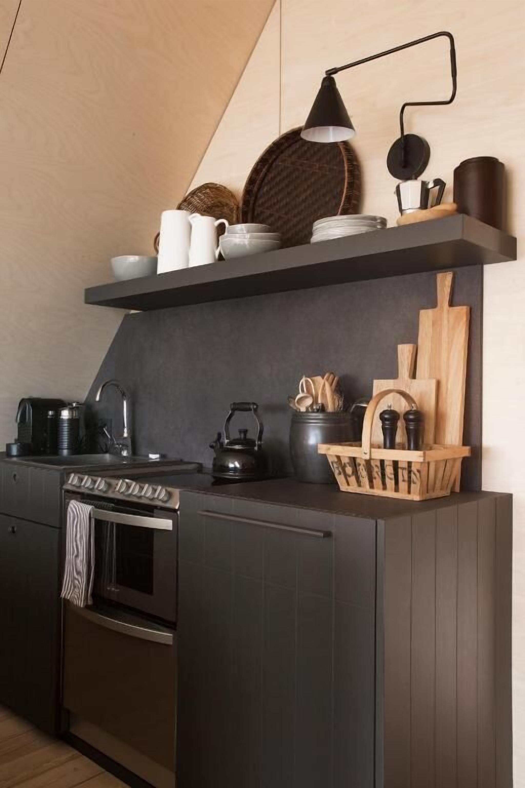 House, Ocean View | Private kitchen