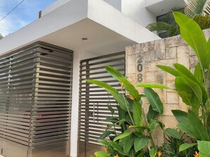 Exterior detail - Beautiful comfortable home with swimming pool (Mérida)