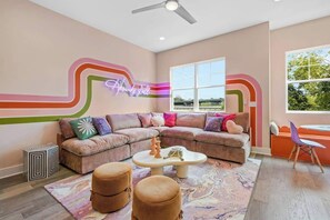 TV