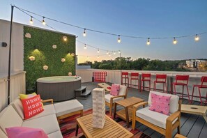 Terrace/patio - Rooftop Hot Tub Skyline Views 5 Min to Broadway (Nashville)