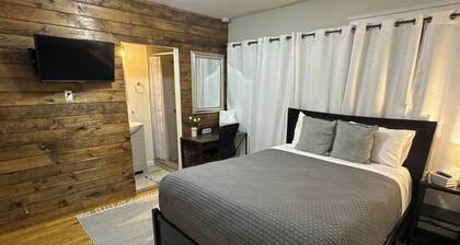 Private Suite w/ Bath & Free Parking