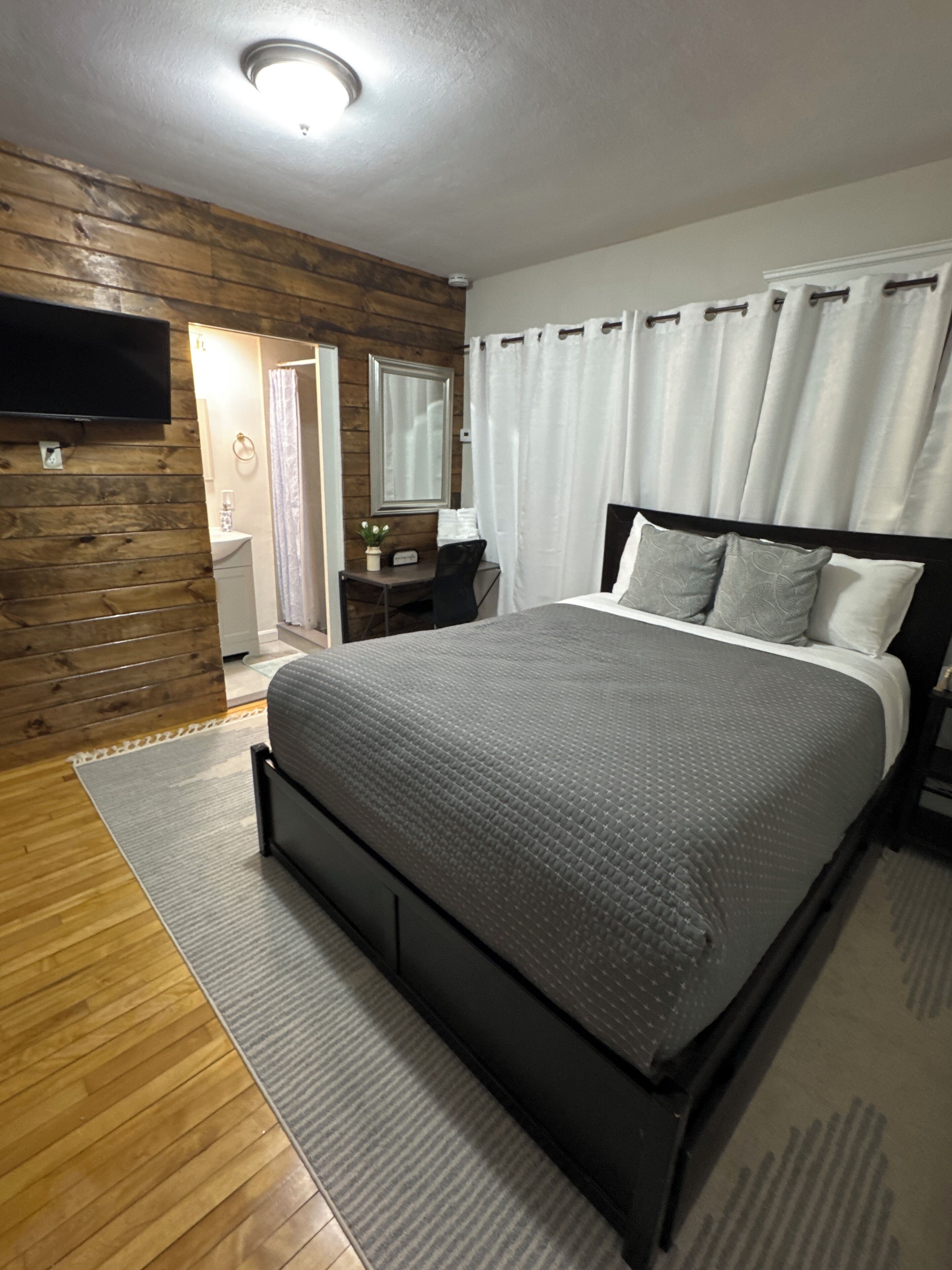 1 chambre, fer et planche à repasser, Wi-Fi gratuit, draps fournis