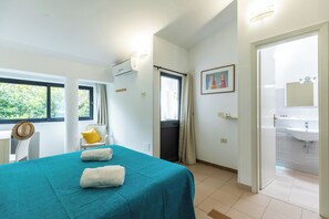Room - Vrbo Property (Calabria)