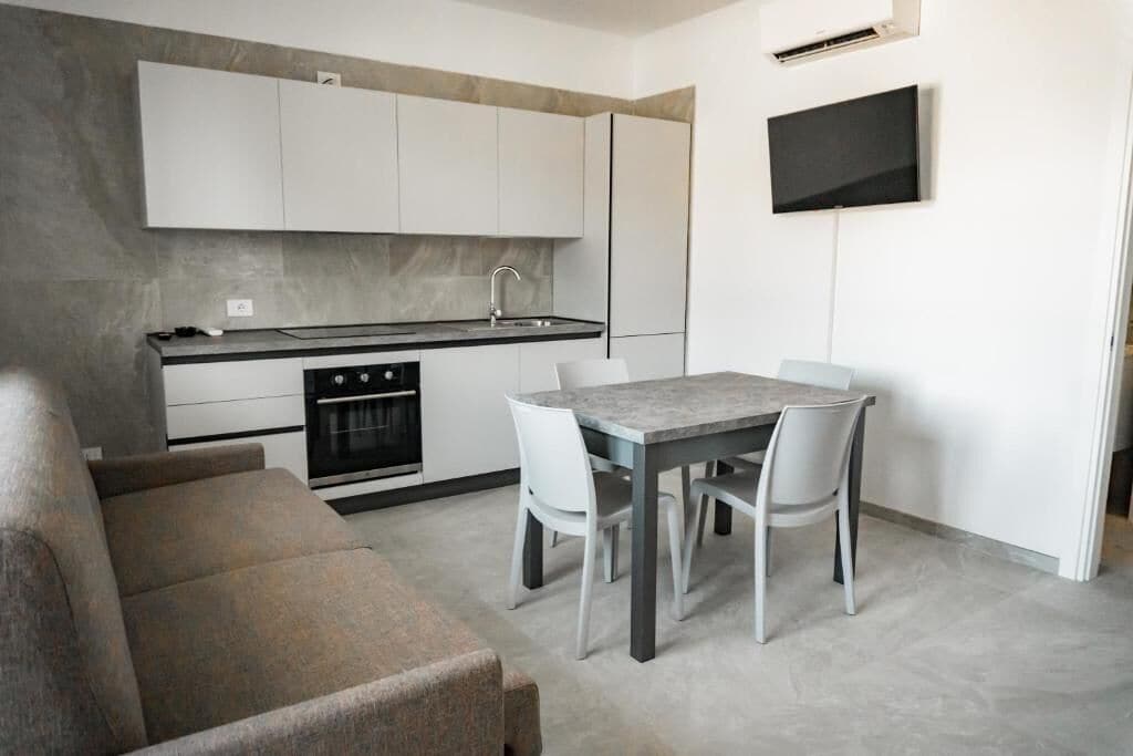 Duplex, 2 Bedrooms | Living area