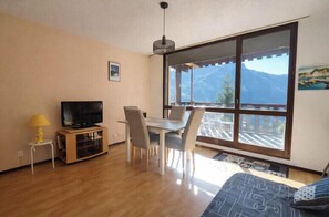 Interior - Mountain View Bright Apartment in Pra Loup (Uvernet-Fours)