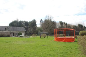 Children’s area - Mobile Home “Lurielle” with Shared Pool, Communal Terrace, and Private Garden (Blonville-sur-Mer)