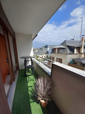 Property grounds - Côte Fleurie - Le Studio Olliffe, Central Deauville! (Deauville)