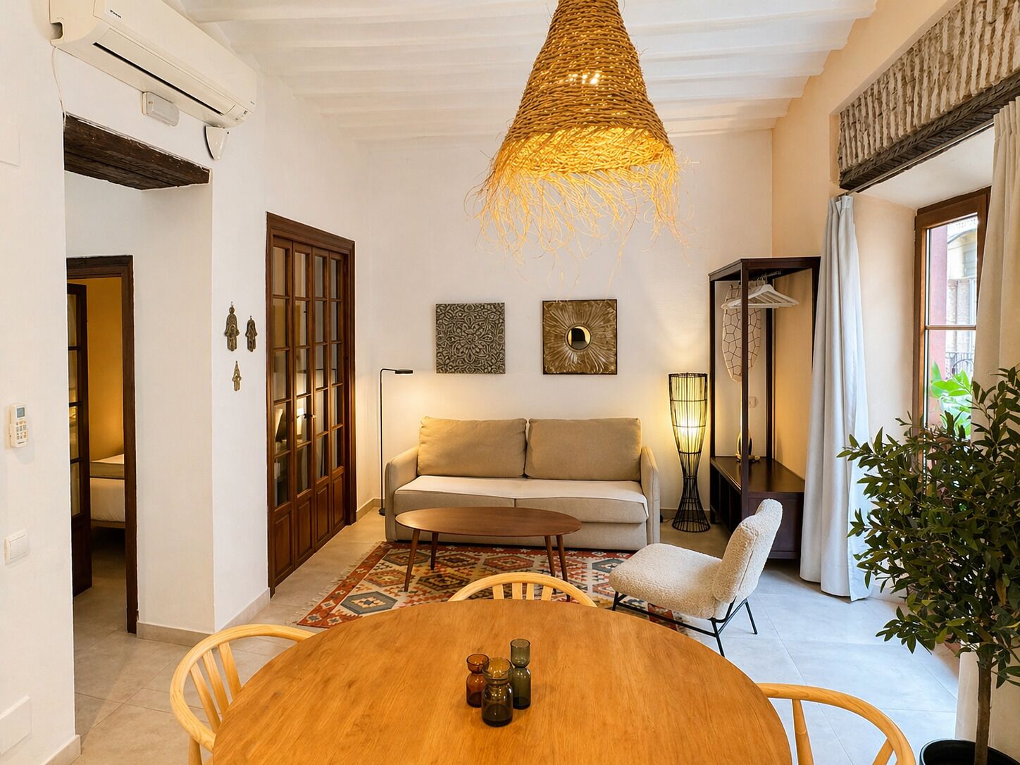Classic Apartment, 1 Bedroom, Non Smoking, Balcony | Living area