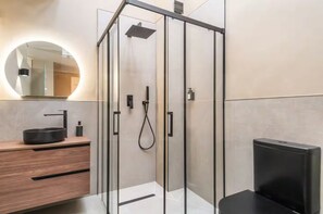 Comfort Penthouse, 3 Bedrooms | Bathroom - Prado Suites Apartments (Málaga)