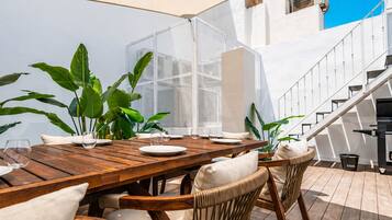 Deluxe penthouse, 3 slaapkamers, terras | Dineren