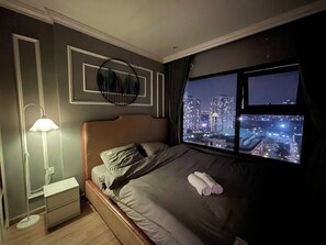 4 habitaciones, tabla de planchar con plancha y wifi 