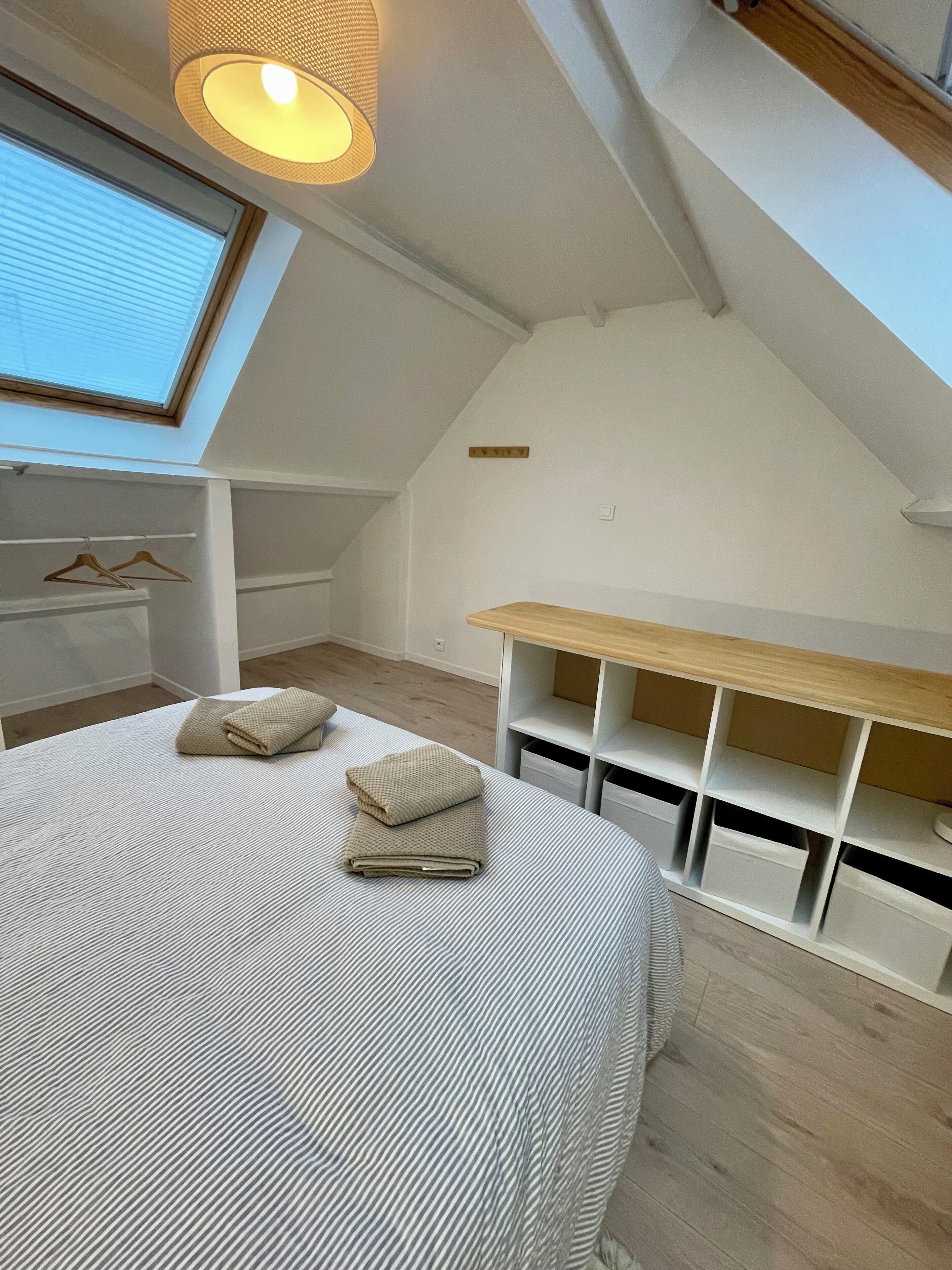 1 habitación y ropa de cama 