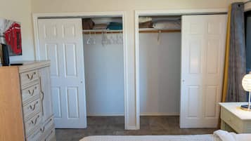 Apartment, Mehrere Betten, Balkon, Gartenblick (Habitat #N)