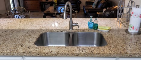 Appartement, Meerdere bedden, balkon, uitzicht op tuin (Habitat #N) | Privékeuken