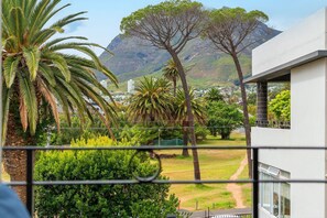 Apartment (1 Bedroom) | Interior - Fairmont 22 on Hof (Cape Town)