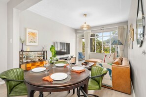 Apartment (1 Bedroom) | Interior - Fairmont 22 on Hof (Cape Town)