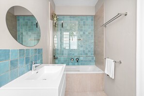 Apartment (1 Bedroom) | Interior - Fairmont 22 on Hof (Cape Town)