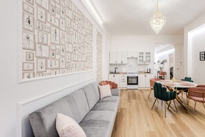 Apartment (2 Bedrooms) | Interior - Zara Suite Apartment (Civitavecchia)