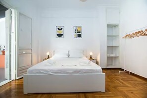 House | 1 bedroom - Athens Central Jacuzzi Retreat (Athens)